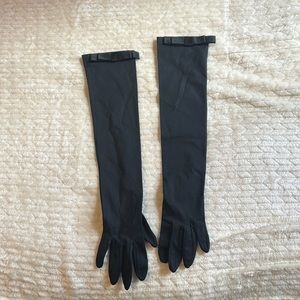 Reem Acra Long gloves